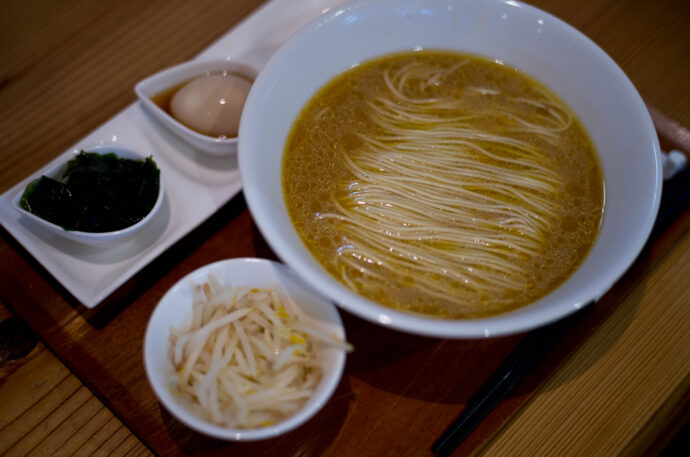 ラーメン ル・デッサン らーめん る・でっさん LE DESSIN  藤枝 朝ラー  静岡県島田市御仮屋町8802-1 
（株）富屋酒店 かぶしきがいしゃ とみやさけてん カブシキガイシャ　トミヤサケテン TOMIYA SAKETEN 　愛知県名古屋市瑞穂区上坂町1-41-2　地酒屋　豊盃　HOUHAI ほうはい　ホーハイ　三浦酒造  MIURASHUZO日高見　ひたかみ　ヒタカミ HITAKAMI  平孝酒造　HIRAKOSHUZO 天の戸 アマノト　あまのと　AMANOTO　浅舞酒造 ASAMAISHUZO　飛露喜 HIROKISHUZOHONTEN　廣木酒造本店　HIROK　大那 DAINA　ダイナ　だいな　菊の里酒造　KIKUNOSATOSHUZO　旭興　KYOKUKO　きょくこう　キョクコウ　渡邉酒造　WATANABESHUZO　仙禽 SENKIN　せんきん　センキン（株）せんきん SENKIN鶴齢　カクレイ　かくれい KAKUREI　青木酒造　AOKISHUZO謙信 ケンシン　けんしん KENSHIN池田屋酒造 IKEDAYASHUZO 白岳仙 HAKUGAKUSEN　ハクガクセン　はくがくせん　安本酒造 YASUMOTOSHUZO 群馬泉 グンマイズミ　ぐんまいずみ 島岡酒造 SHIMAOKASHUZO  喜久醉 きくよい キクヨイKIKUYOI 青島酒造 AOSHIMASHUZO 長珍 ちょうちん　チョウチン長珍酒造CHOCHINSHUZO　みねたからみりん　峯寳 味醂　一子相伝 ミネタカラ　いっしそうでん　イッシソウデン　小笠原味醂 OGASAWARA MIRIN

瀧自慢　たきじまん　タキジマン　瀧自慢酒造　TAKIZIMANSHUZO　田光　TABIKA 早川酒造  HAYAKAWASHUZO　作　ZAKU ざく ザク 清水清三郎商店 SHIMIZUSEIZABUROSHOTEN  篠峯　櫛羅　しのみね　シノミネ　くじら　クジラ　千代酒造　CHIYOSHUZO　雑賀　さいか　サイカ　九重雑賀  KOKONOESAIKA　紀土　鶴梅　無量山　きっど　キッド　KID 　ツルウメ　つるうめ　TURUUME　ムリョウザン　むりょうざん　MURYOZAN　平和酒造　HEIWASHUZO　蒼空　そうくう　ソウクウ　SÔKÛ　藤岡酒造　HUJIOKASHUZO 　宝剣　HOUKEN  宝剣酒造　ほうけんしゅぞう　ホウケンシュゾウ　HOKENSHUZO　清酒竹鶴　小笹屋竹鶴　せいしゅたけつる　セイシュタケツル　おささやたけつる　オササヤタケツル　竹鶴酒造　TAKETURUSHUZO
石鎚　いしづち　イシヅチ　石鎚酒造　ISHIDUCHISHUZO　土佐しらぎく　とさしらぎく　トサシラギク　仙頭酒造場　せんとうしゅぞうじょう　SENDOSHUZOZYO　アルガブランカ　ARUGABURANKA勝沼醸造　KATUNUMAJÔZÔ　ドメーヌソガ　ソガ・ペール・エ・フィス SOGA PELE ET FIS　オブセワイナリー　OBUSEWINERY　ドメーヌタカヒコ　DOMAINE TAKAHIKO　クリサワブラン　KURISAWA BLANC　ナカザワワイナリー　NAKAZAWA WINERY　さつま寿　SATUMA KOTOBUKI 　尾込商店 OGOME SHOTEN  蔵の師魂 KURANOSHIKON  小正醸造　KOMASA ＪÔＺÔ　天狗櫻 TENGUSAKURA  白石酒蔵　SHIRAISHISHUZO  しま千両 SHIMASENRYO　高崎酒蔵  TAKASAKISHUZO  杜氏潤平　TOJIJUNPEI  小玉醸造  KODAMAJOZO  赤鹿毛　青鹿毛  AKAKAGE   AOKAGE　柳田酒蔵  YANAGIDASHUZO　舞香　MAIKA　泰明　TAIMEI　藤居醸造　HUZIIJÔＺÔ　池の露　特酎天草　IKENOTUYU  TOKUCHU  AMAKUSA　壱乃醸　飛乃流　朝日　ICHINOJO  HINORYU　ASAHI　朝日酒造　ASAHISHUZO　龍宮　RYUGU 富田酒造場　TOMITASHUZOJO　鳥飼 TORIKAI　鳥飼酒造　TORIKAISHUZO　極楽 GOIKURAKU　林酒造場 HAYASHISHUZOJO　屋久の島大自然林　酔麦香　YAKUNOSHIMA DAISHIZENRIN SUIBASKUKA　本坊酒造　HONBOSHUZO
金峰　金峰荒蘆過  KINPO　KINPOARAROKA　宇都酒造　UTOSHUZO　北谷長老　CHYATANCHÔＲÔ　北谷酒造　CHYATANSHUZO　山原くいな　YAMBARUKUINA　やんばる酒造　YAMBARUSHUZO　2024年春オープン予定 いいねタウン瑞穂 iiNE マルシェ内　グランクレア瑞穂 いいねタウン瑞穂  愛知県名古屋市瑞穂区宝田町四丁目2番、3番2　春敲町三丁目23番1（地番） 魚太郎　UOTARO MIZUHO うおたろう　ウオタロウ　なごやみずほてん　ナゴヤミズホテン　 名古屋瑞穂店  車で1分　徒歩5分　丸明 瑞穂店  MARUAKI MIZUHO　マルアキ ミズホテン　まるあき みずほてん　 徒歩10分　車3分　焼肉 美奈登  ヤキニクミナト　やきにくみなと YAKINIKU MINATO 車で2分　徒歩10分  どての品川　DOTENO SHINAGAWA　ドテノシナガワ　どてのしながわ　車で30秒　徒歩1分昇福亭　SHOHUKUTEI しょうふくてい　ショウフクテイ 街中華　マニア　大盛り　個性派  車で5分　徒歩15分  名店 近くにたくさんあり　堀田バンザイ　牛巻バンザイ　名古屋のへそ
